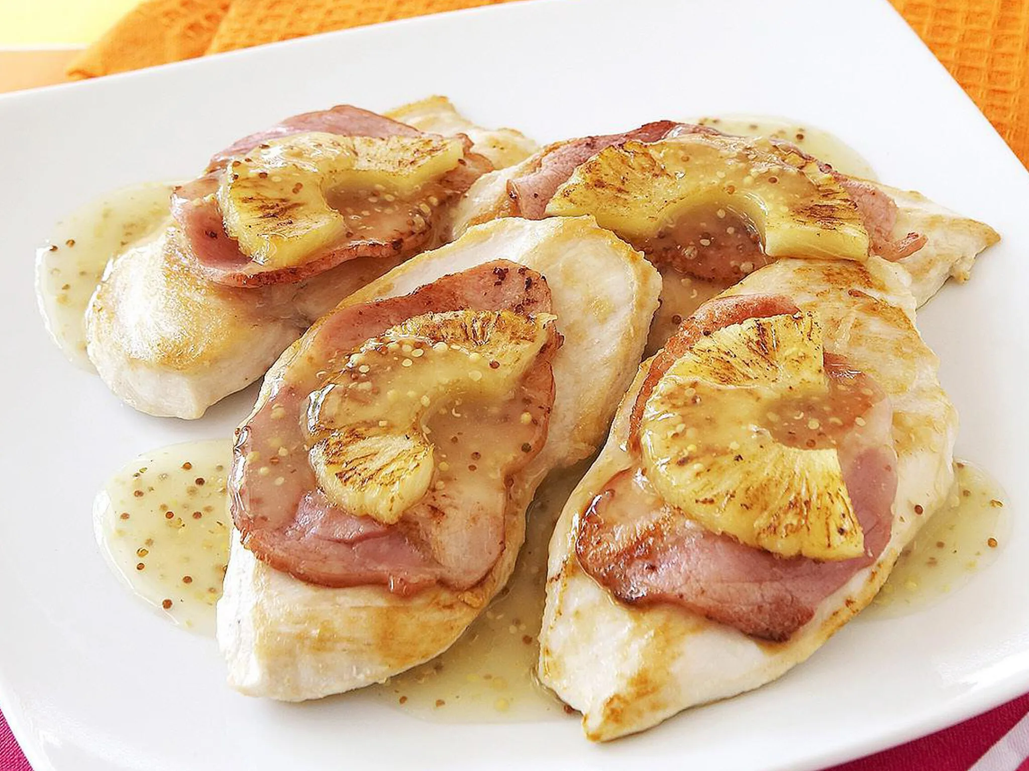HAWAIIAN CHICKEN WITH HONEY MUSTARD SAUCE