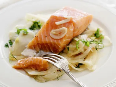 Salmon "confit" with fennel and herbs