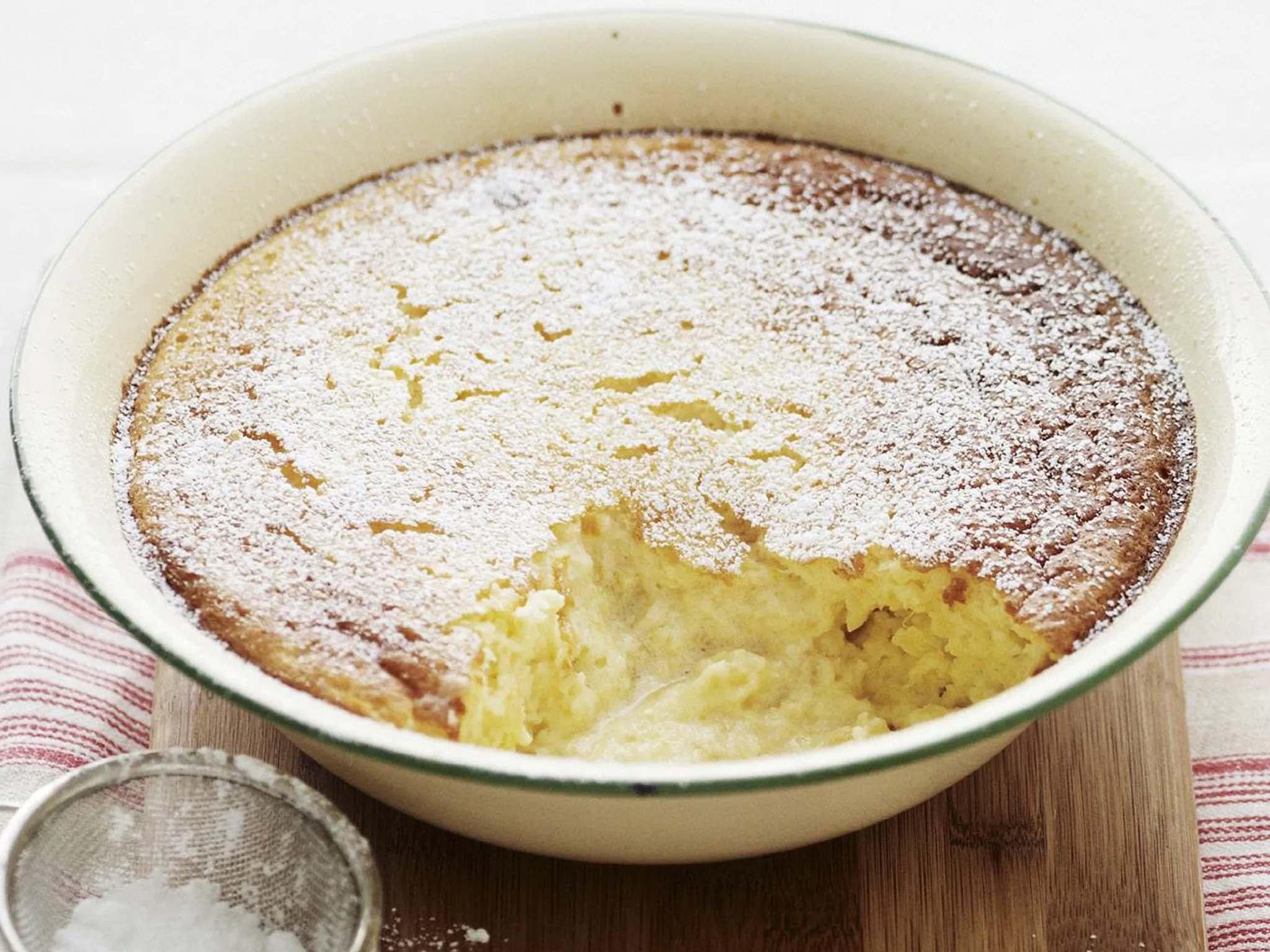 pineapple self-saucing pudding