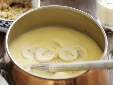 Banana custard