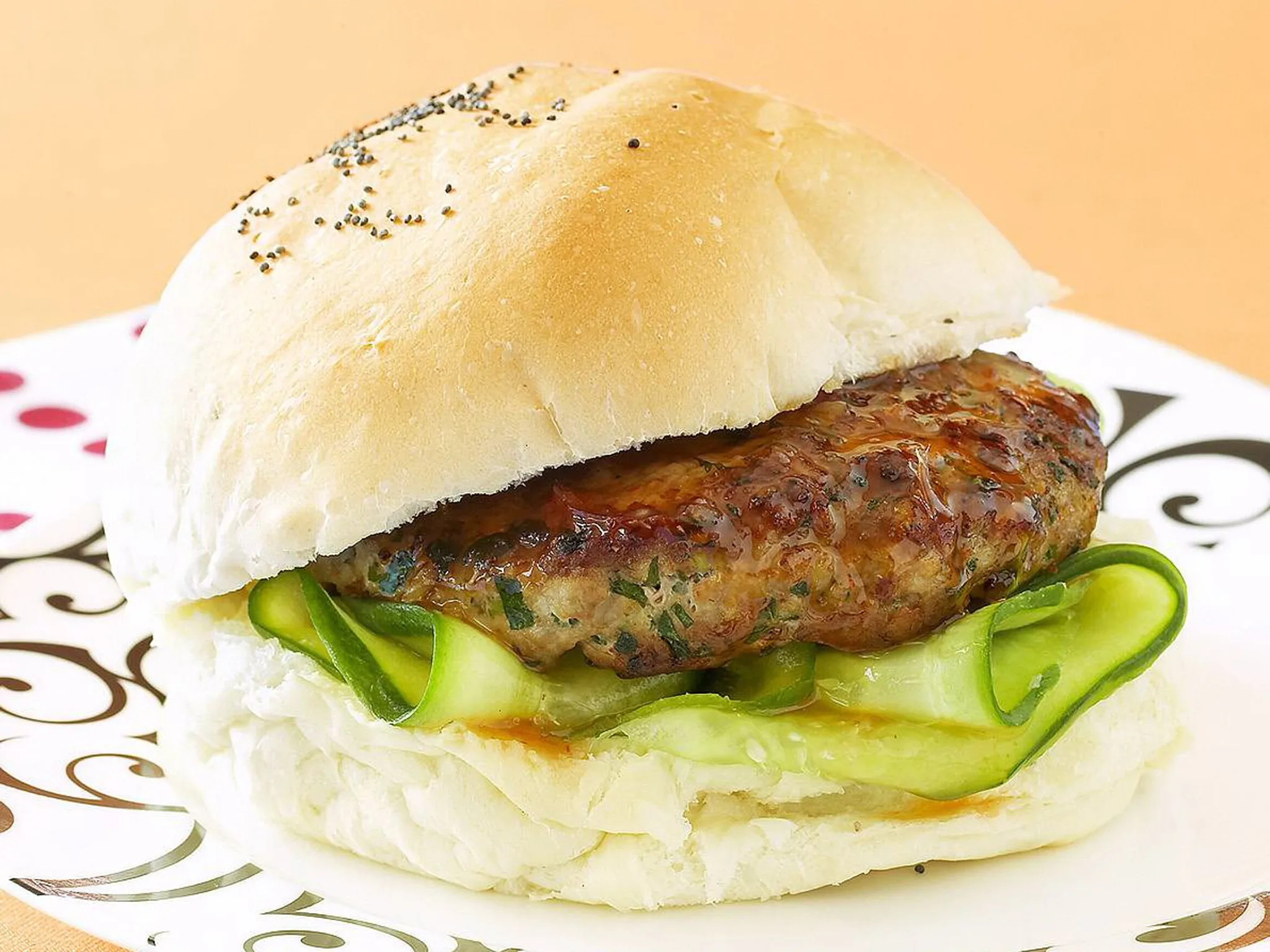 CHILLI CORIANDER PORK BURGERS