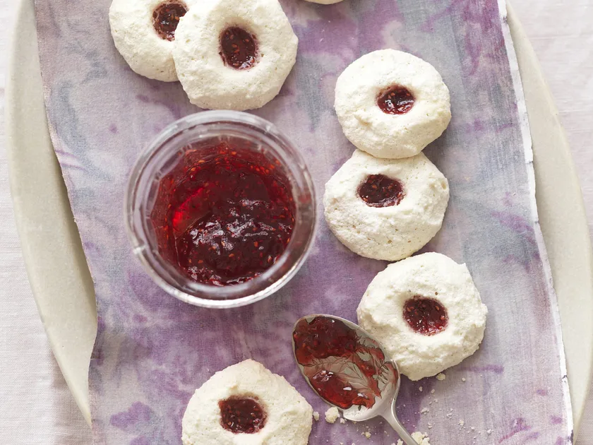 Macaroon jam drops | Women's Weekly Food