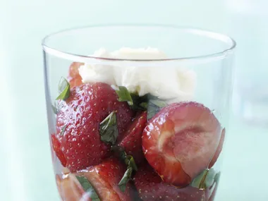 balsamic strawberries with mascarpone