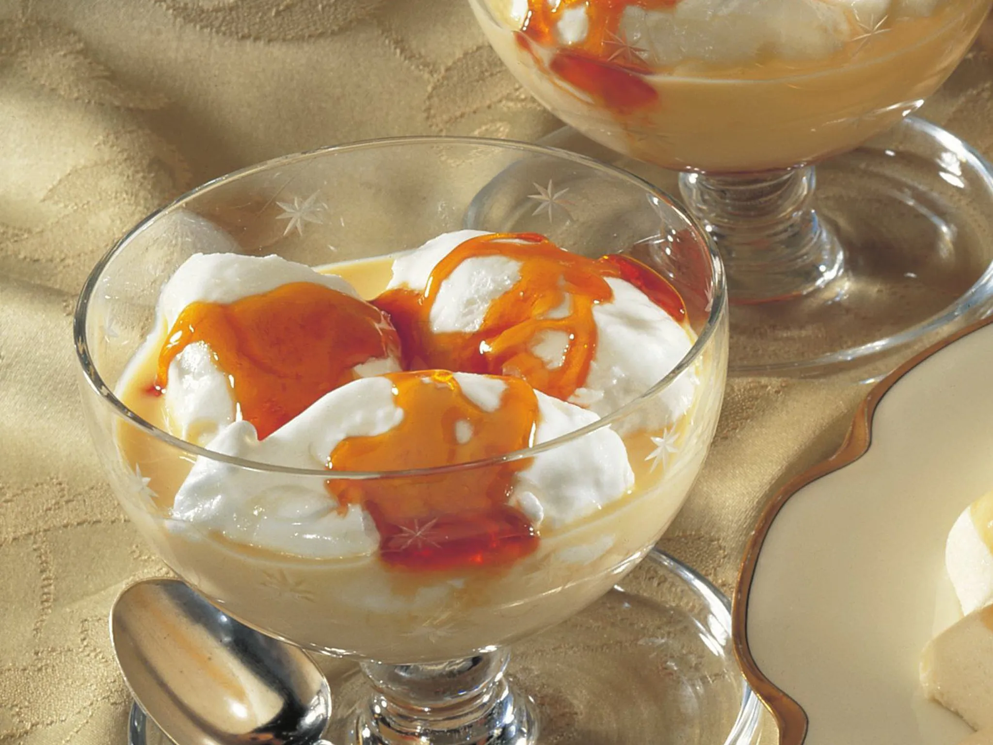 snow eggs