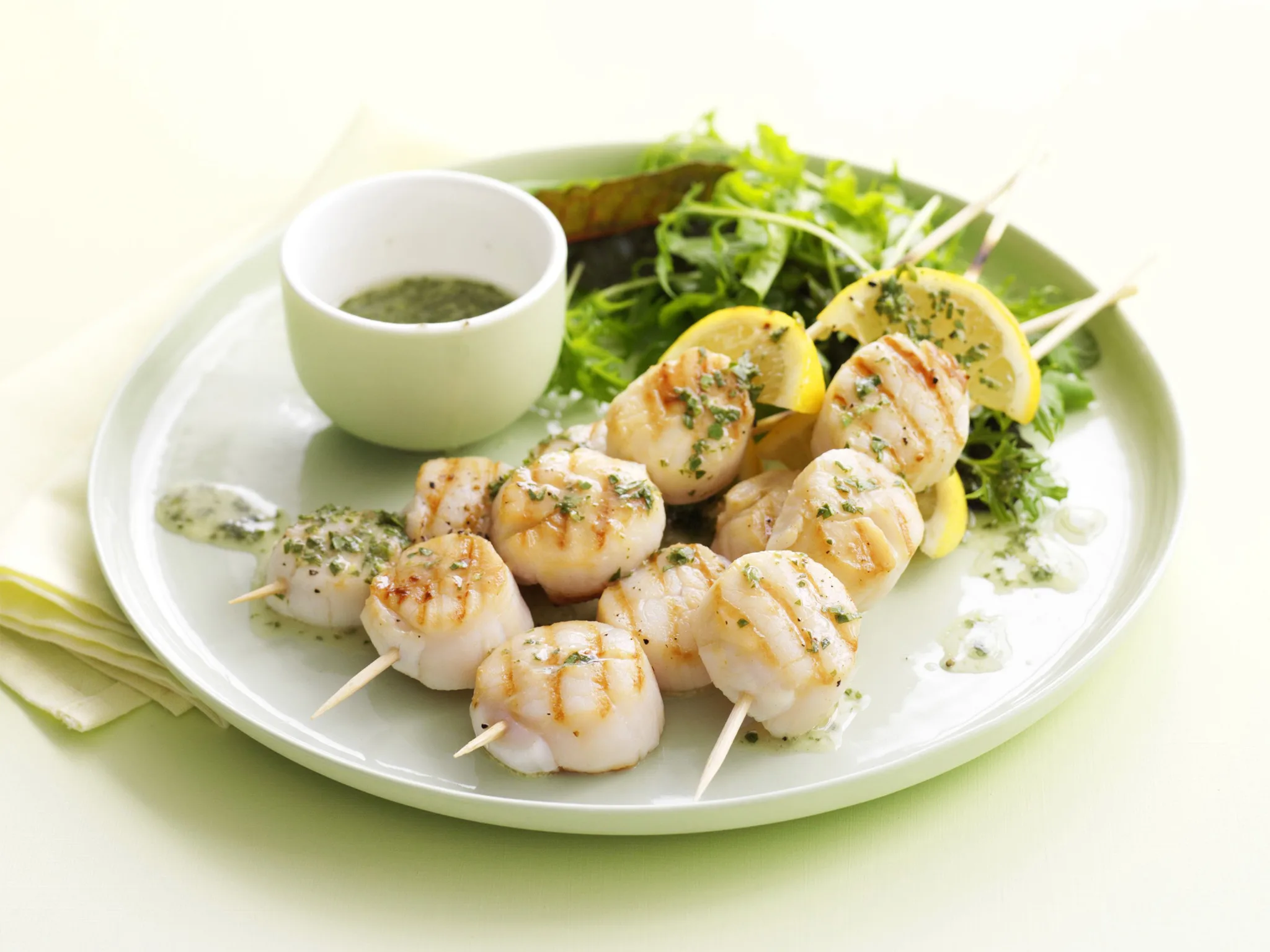 lemon tarragon scallop skewers