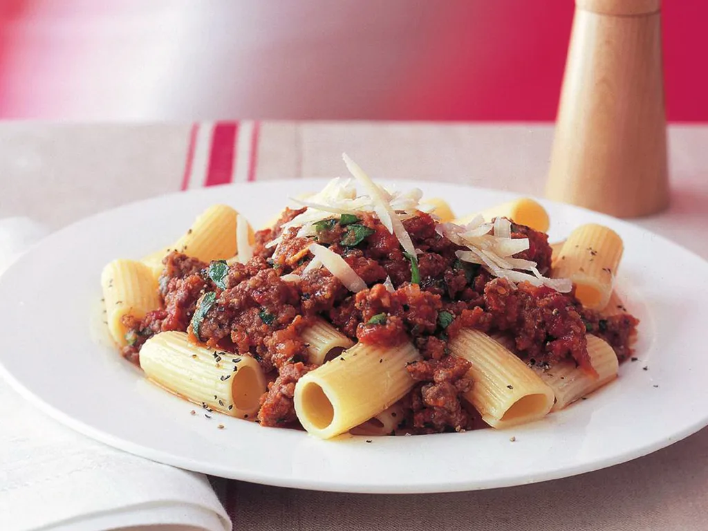 rigatoni bolognese