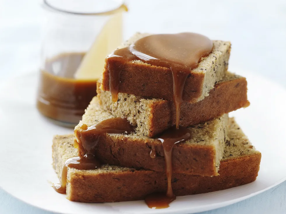 BANANA CAKE with Caramel Sauce