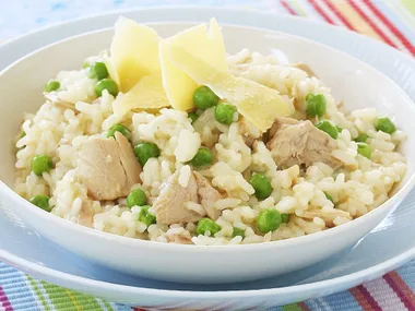 CHEATS TUNA AND PEA RISOTTO