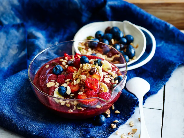 Acai breakfast bowl