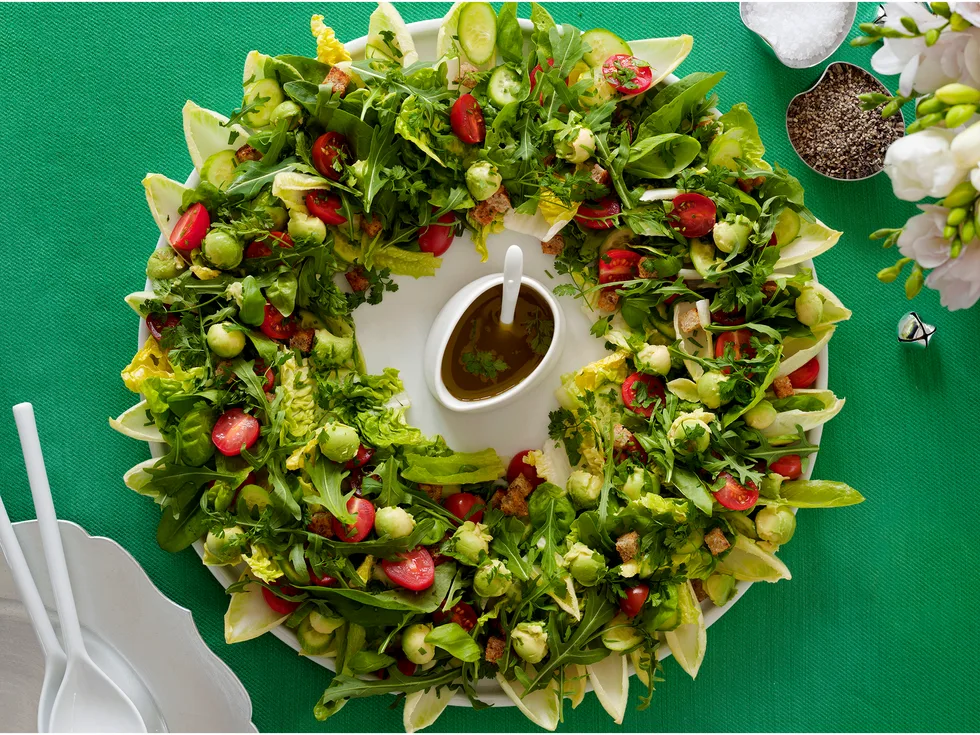 Christmas wreath salad