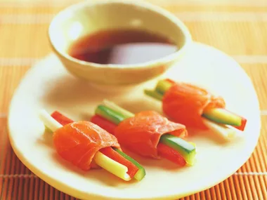 Sashimi rolls with lemon dipping sauce