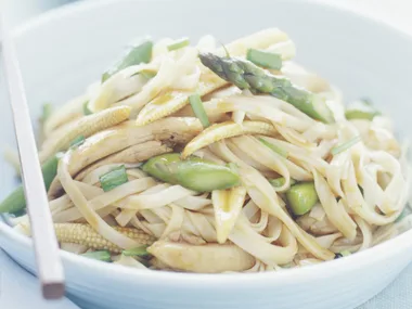 Chicken and oyster sauce noodle stir-fry