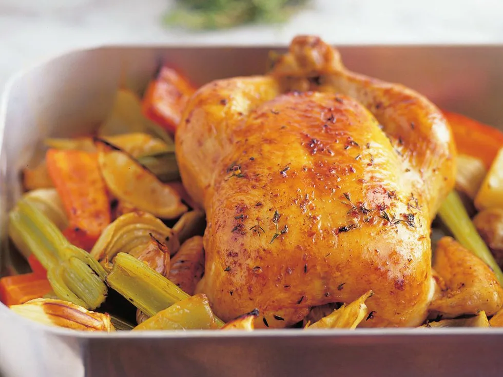 Roast chicken with fennel and garlic