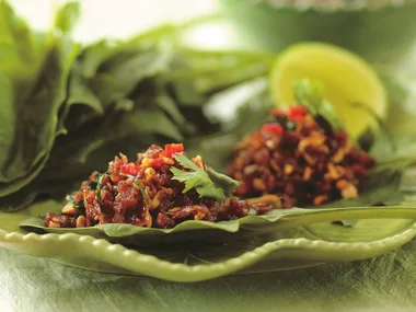 Sticky pork with kaffir lime leaves