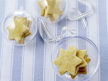 Lemon shortbread