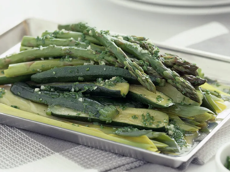 Leeks, zucchini and asparagus with chive butter