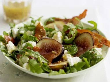 Goat cheese, fig and prosciutto salad