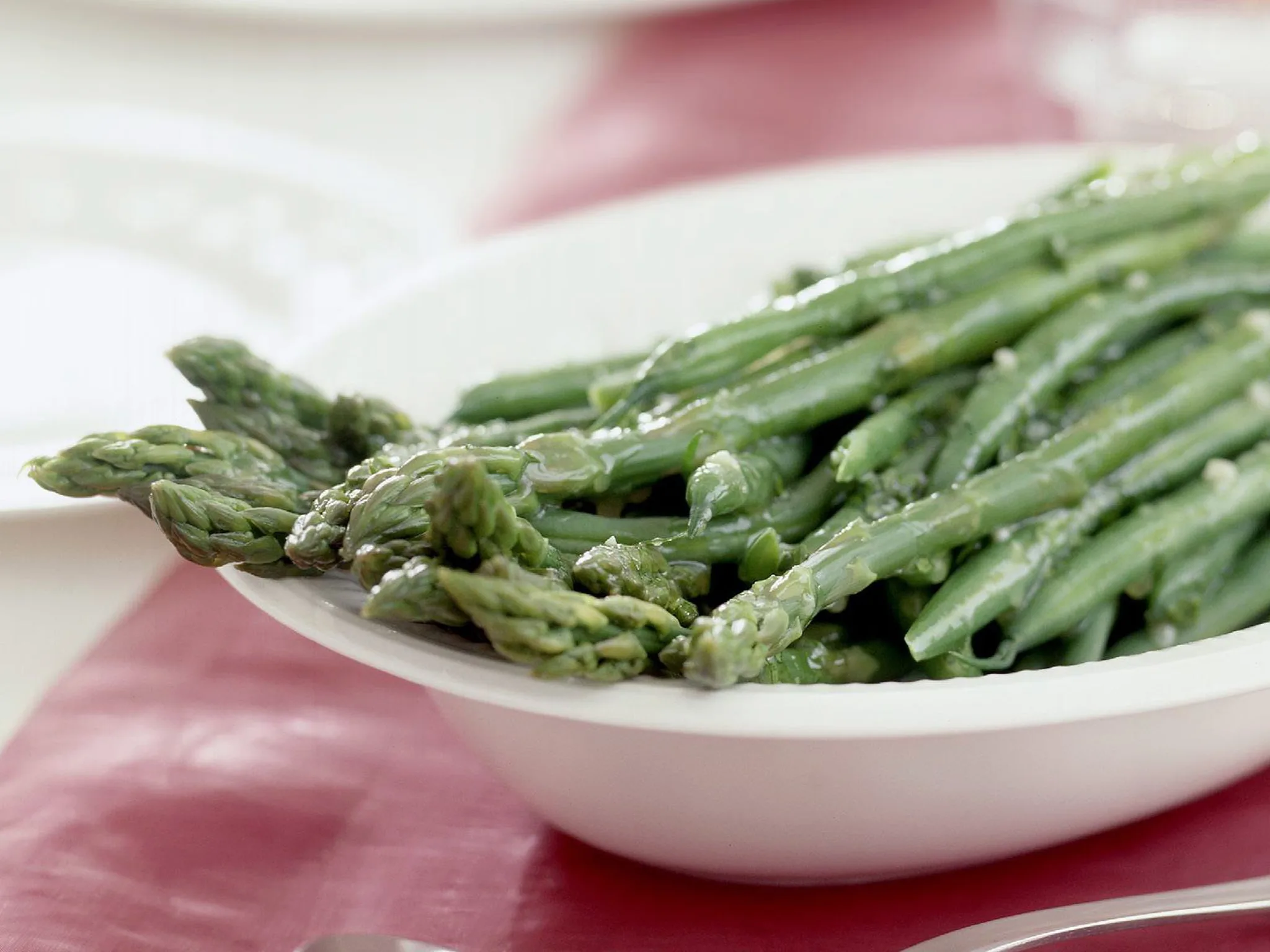 Asparagus and beans with garlic butter