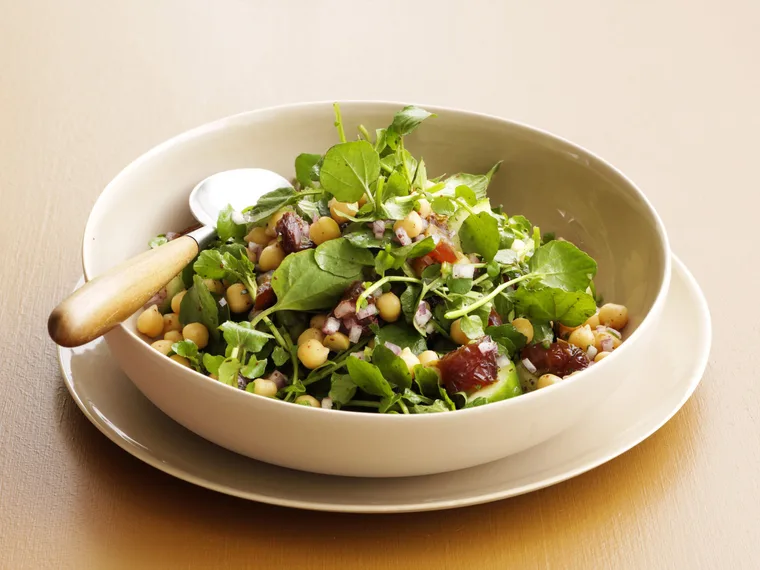 Chickpea and sumac salad