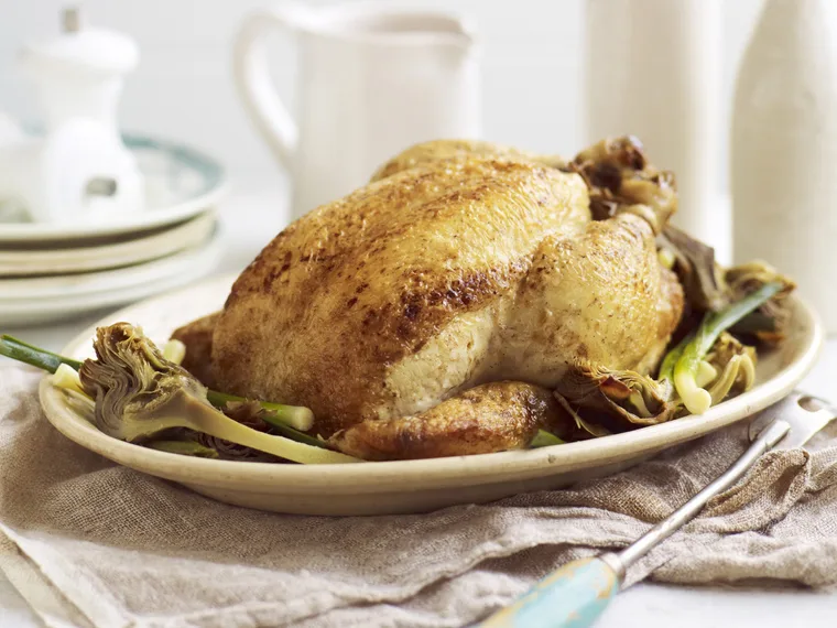 Chicken with leeks and artichokes