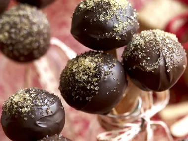 Fruit mince pie pops