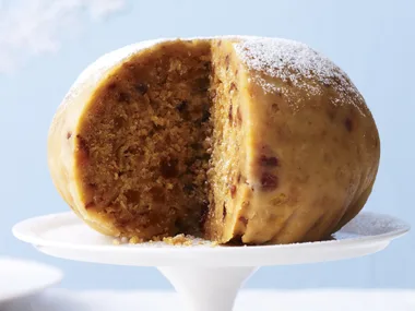 Golden boiled pudding