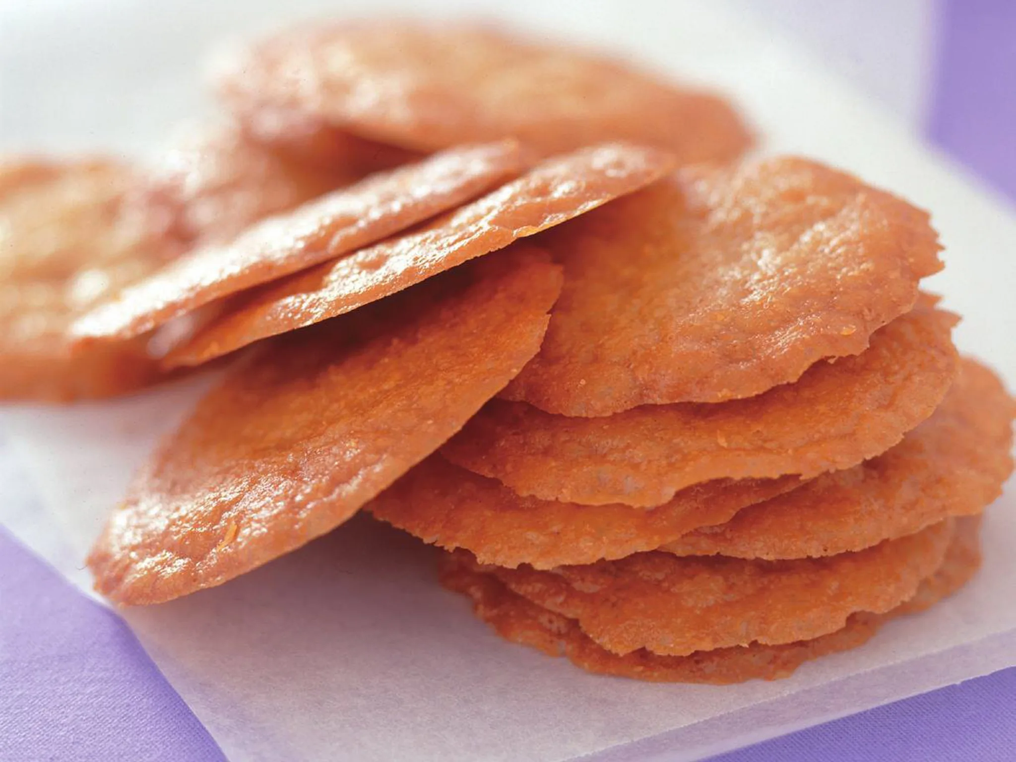 Honey snap biscuits