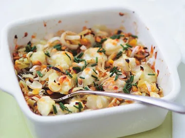 Leek, goat cheese and brown lentil bake