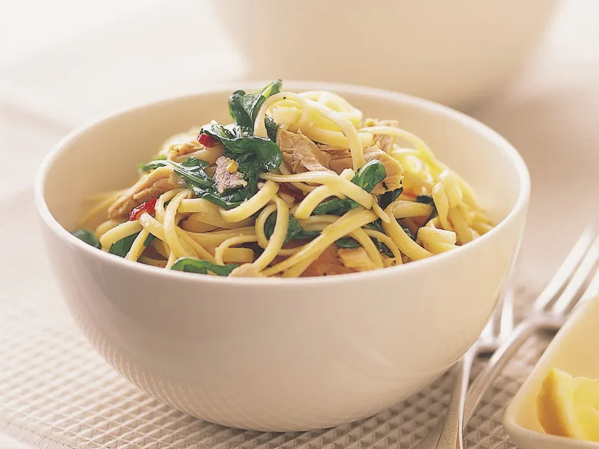 Linguine with tuna, lemon and rocket | Women's Weekly Food