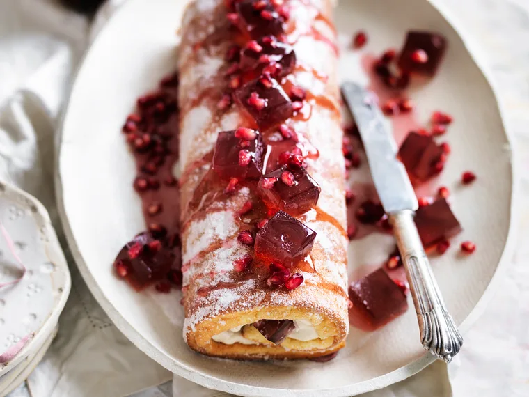Turkish delight roulade WITH POMEGRANATE SYRUP