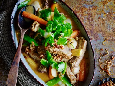 Red pork with lychee curry