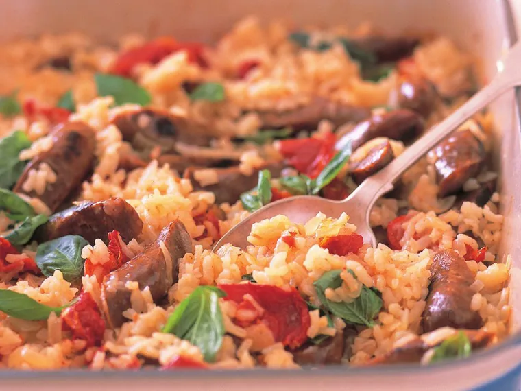 Oven-baked risotto with Italian sausages