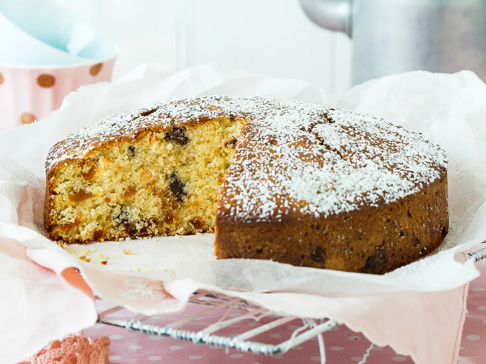 APRICOT CHOCOLATE CHIP CAKE