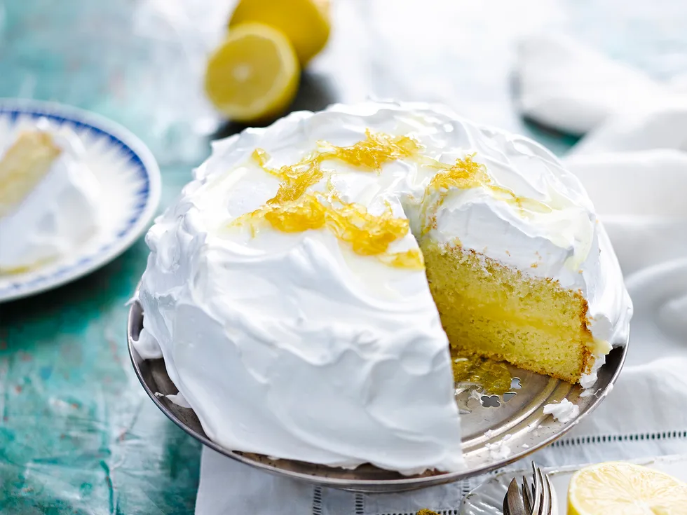 Lemon meringue cake