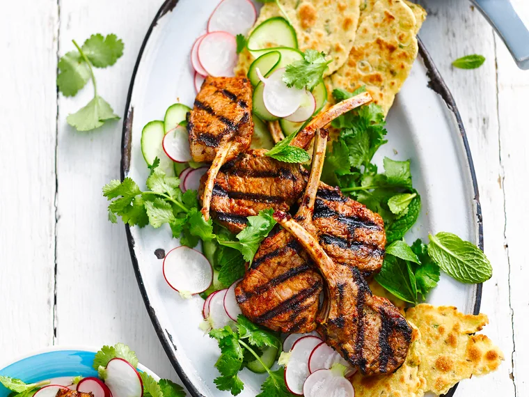 Tandoori lamb cutlets with green onion roti