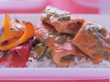 Red curry pork with basil