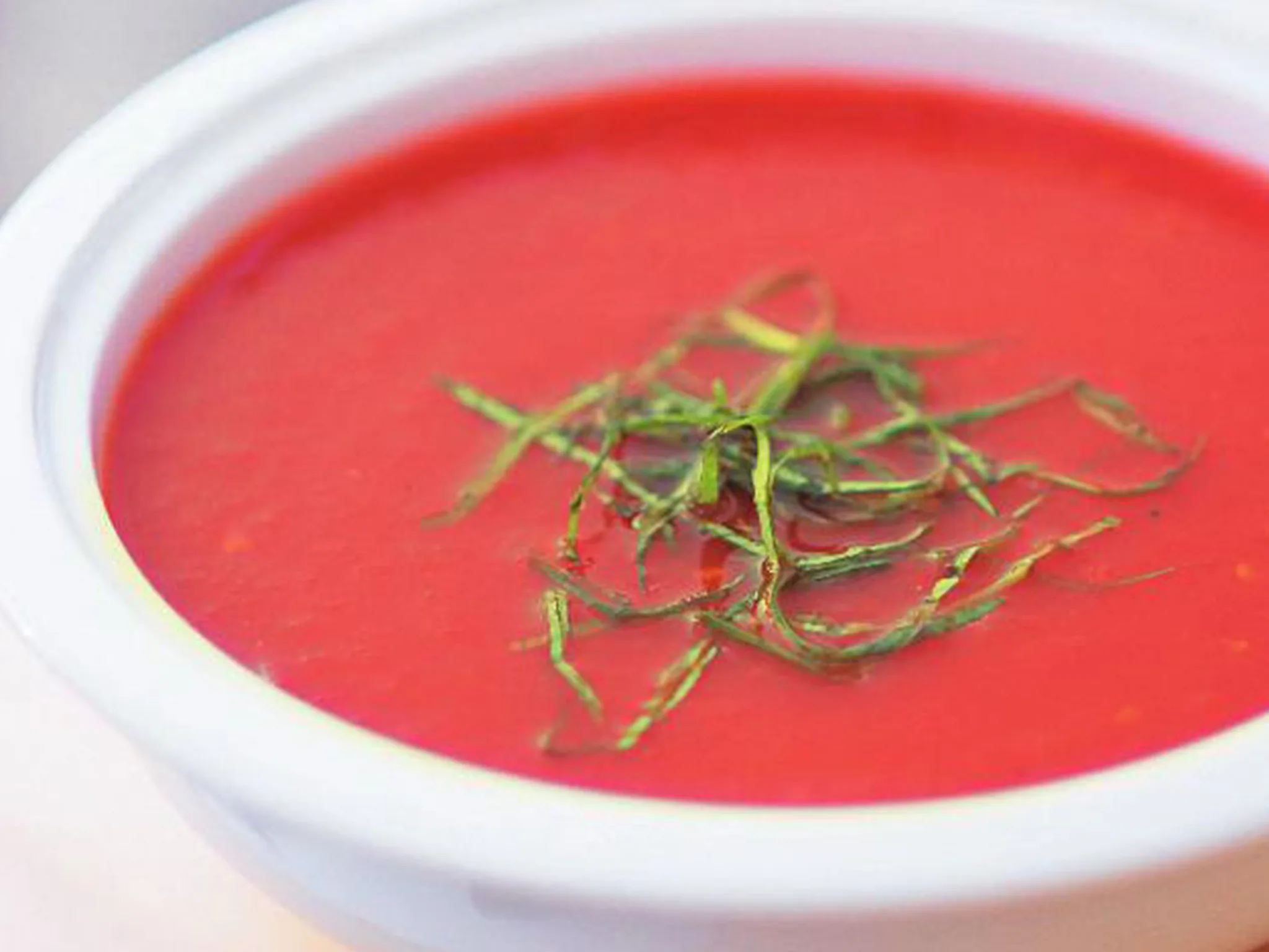 Roast capsicum and tomato soup