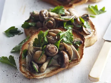 Sauteed mushrooms on toast