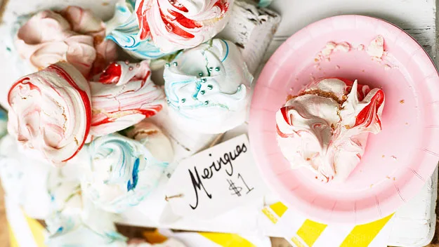 Giant marbled meringues