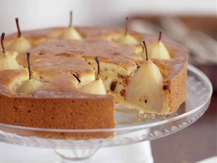 Vanilla pear almond cake