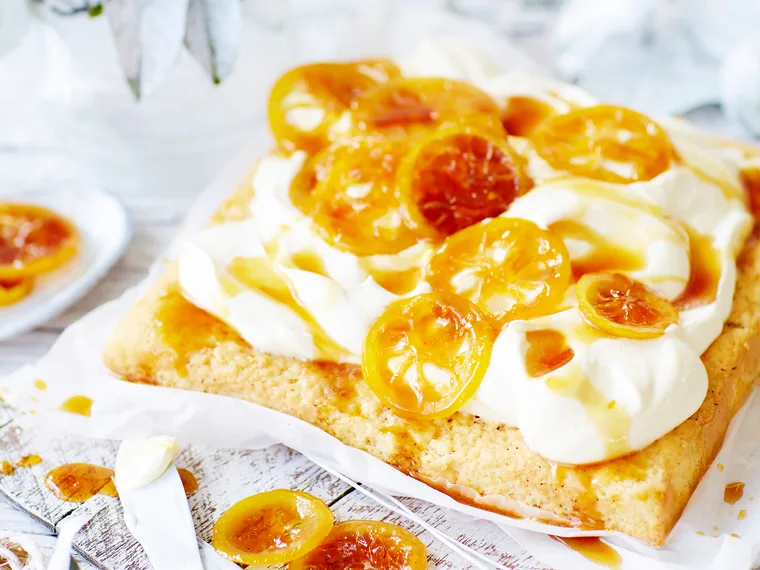 Lemon, tea and three milks cake