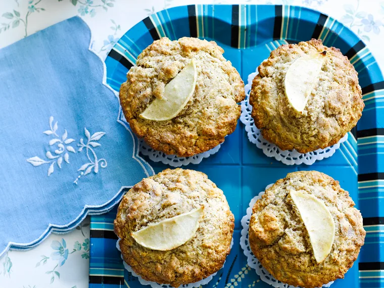 Apple spice muffins