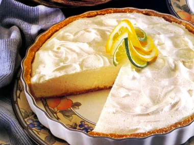 Lime chiffon pie