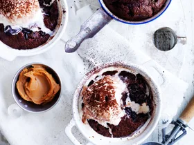 Chocolate and dulce de leche puddings
