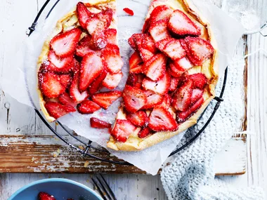 Vanilla and hazelnut strawberry galette