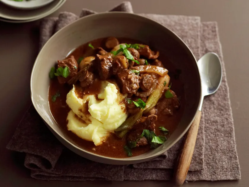 Slow-Cooker Beef, Mushroom and Red Wine Stew