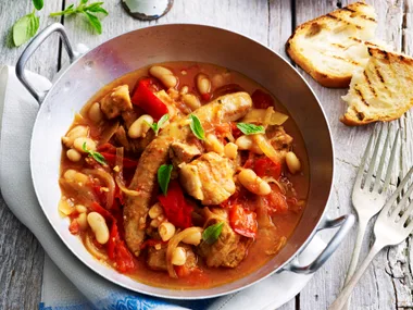Slow-cooker Italian pork and capsicum ragu