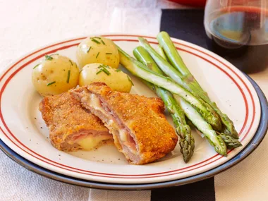 Veal cordon bleu