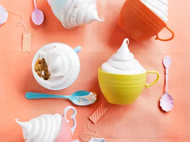 Earl grey cupcakes with honey meringue