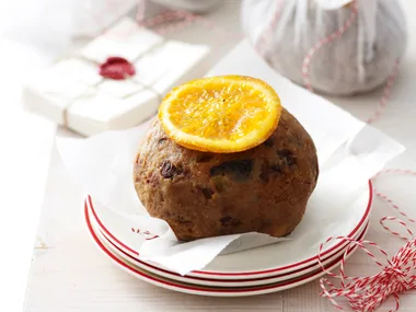 Mini boiled Christmas puddings